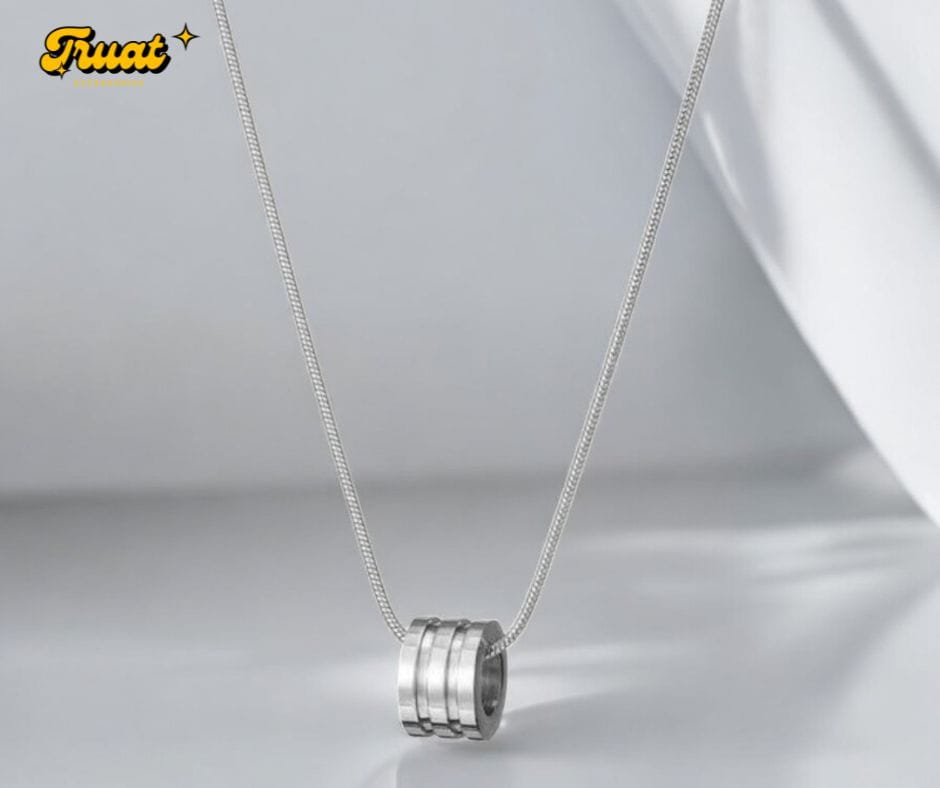 Cách chọn mặt dây chuyền phù hợp